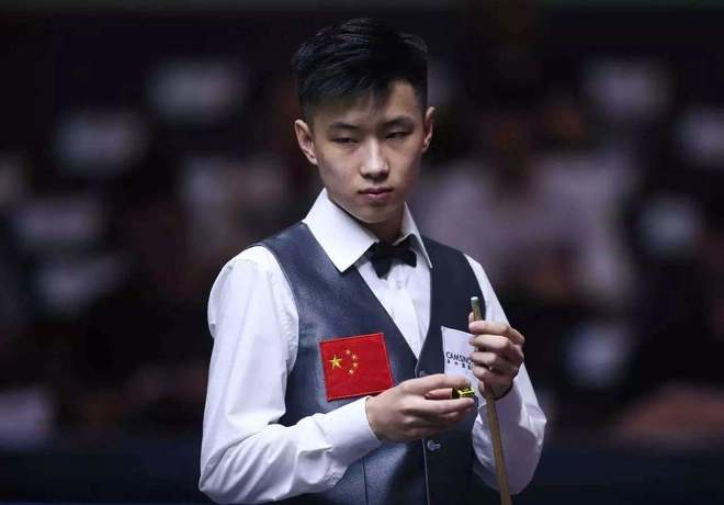 弧顶突现 弧顶突现